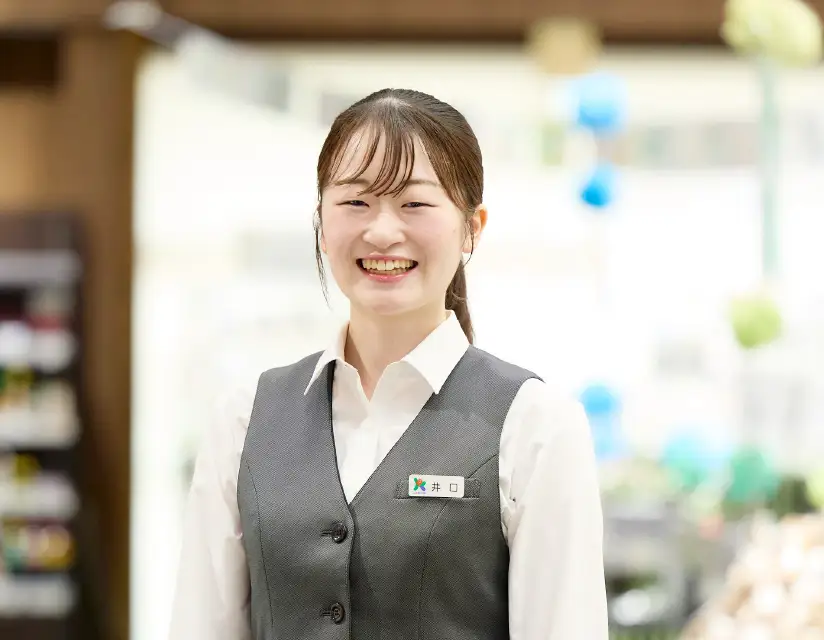 本店勤務・直売所担当 井口真緒さん